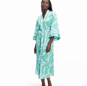Diane Von Furstenberg Satin Disco Zebra Green Robe‎